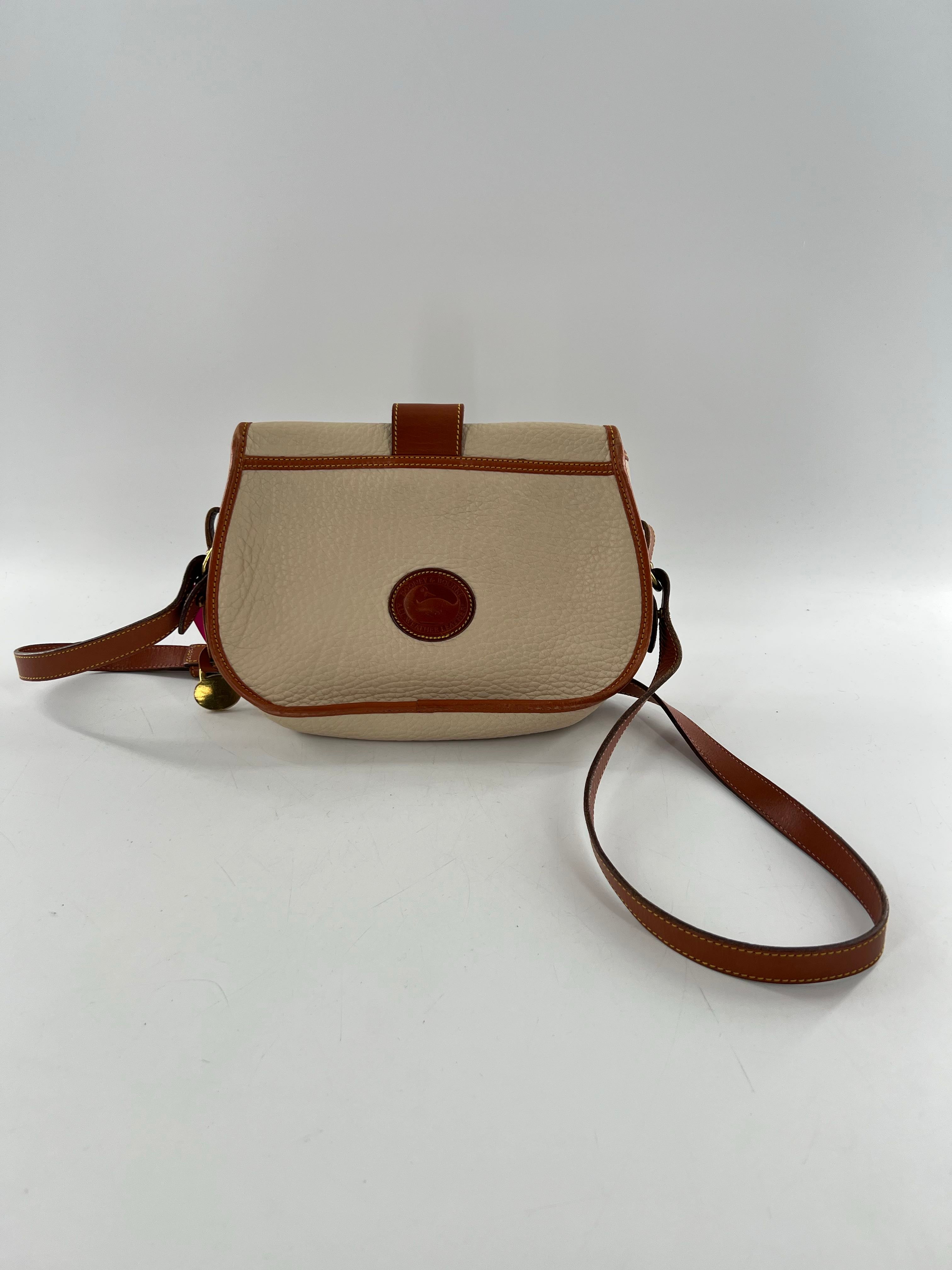 vintage tack bag w/ strap closure