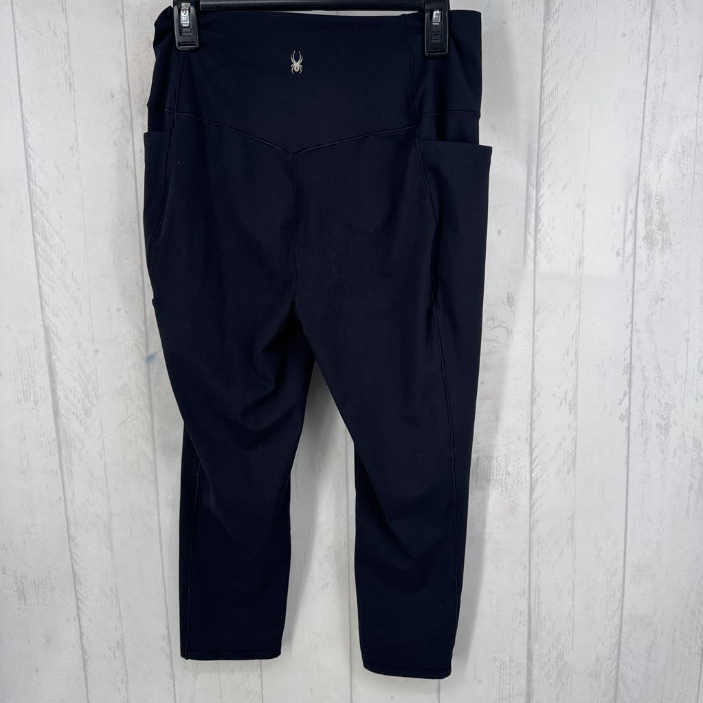 L side pockets capri leggings