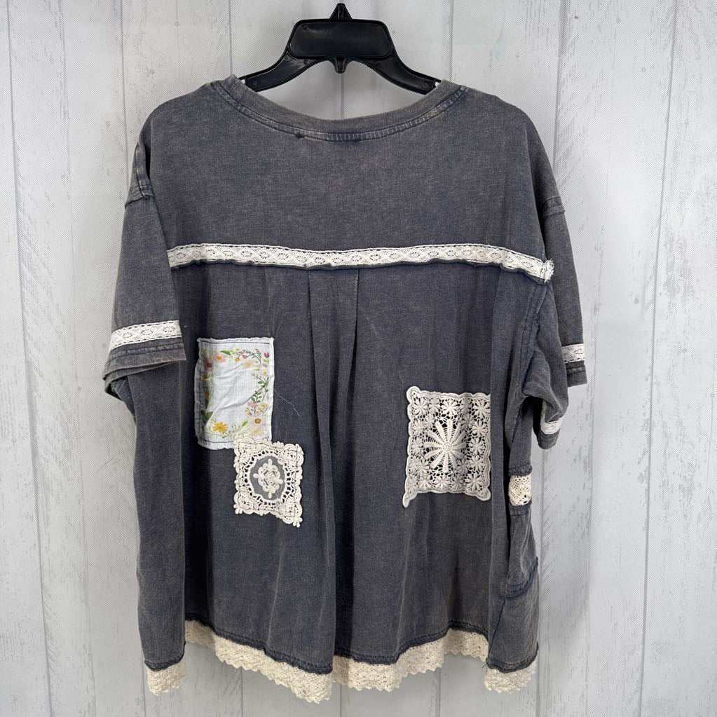 boho style lace & embroidered patches s/s top