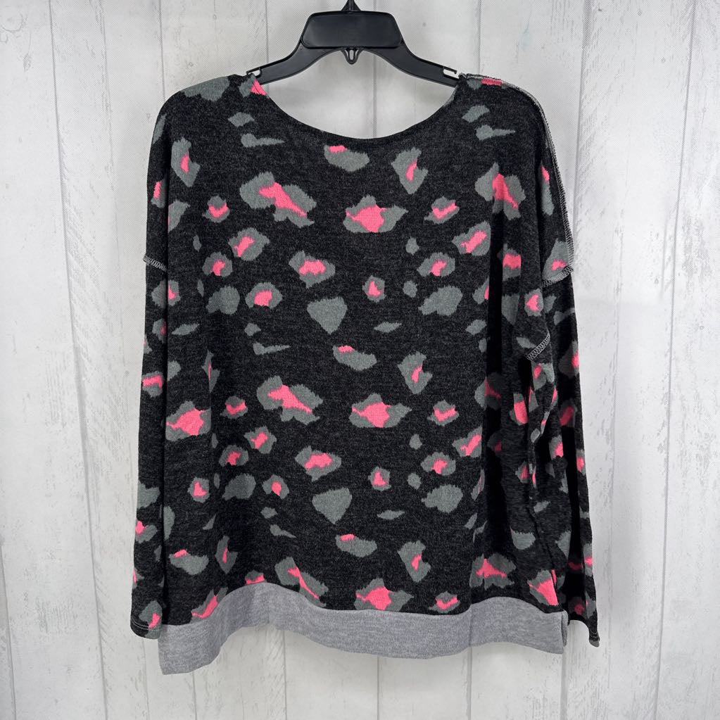 L l/s animal print v-neck top