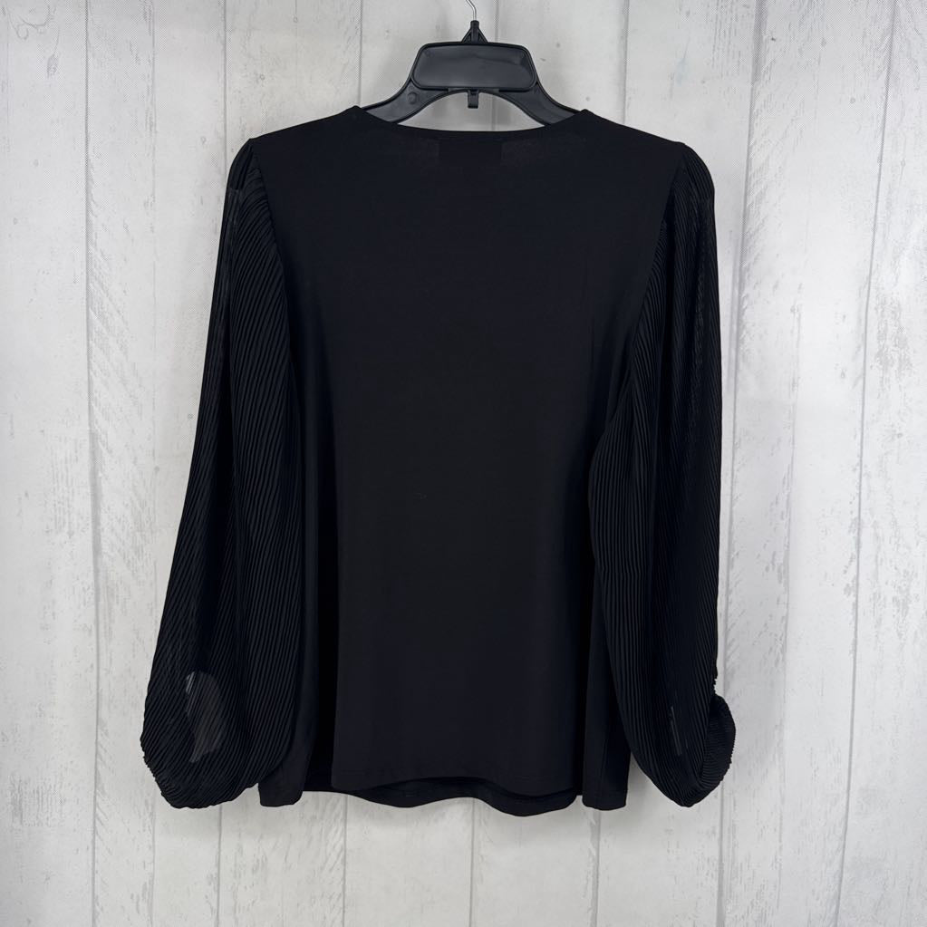M sheer slv v-neck top