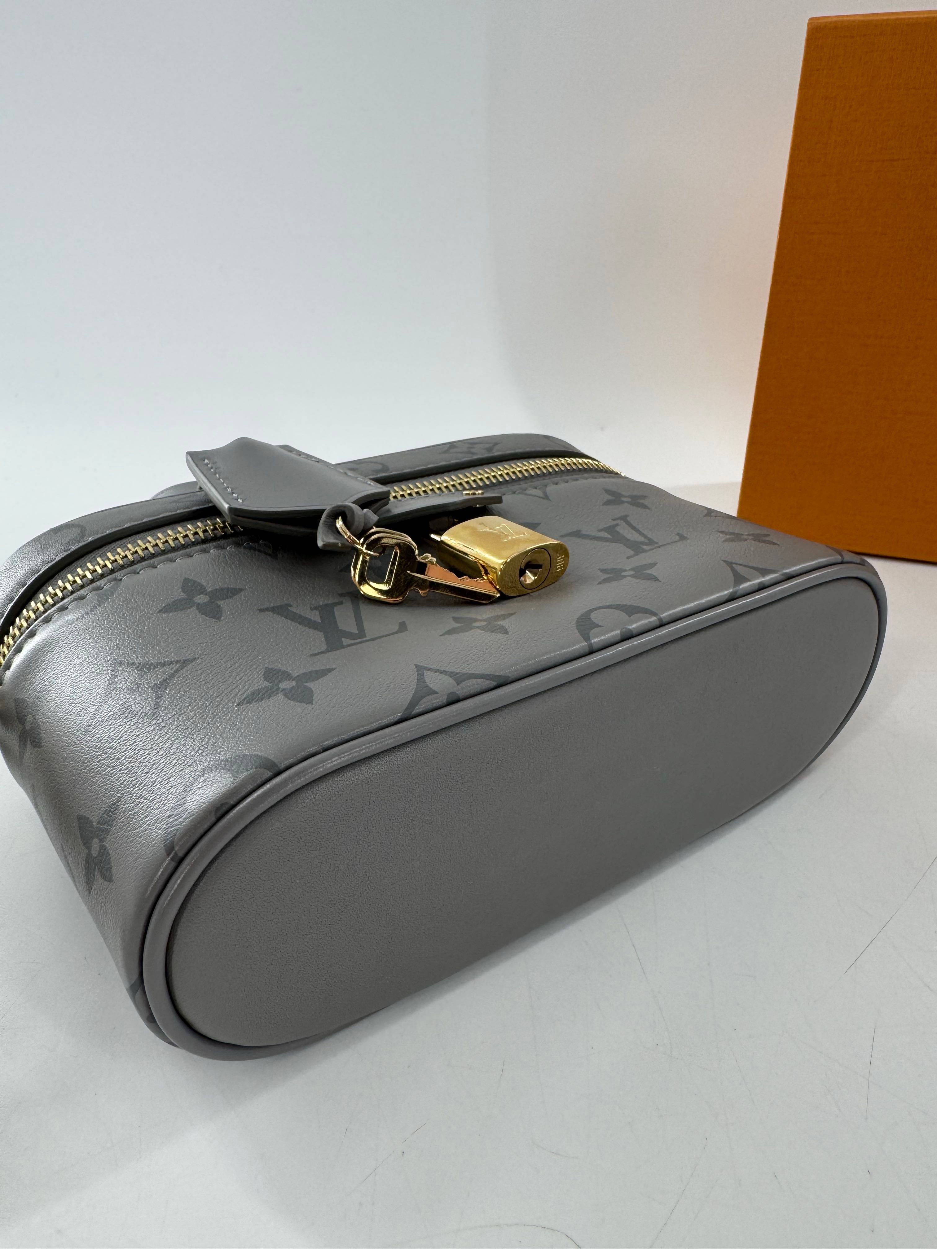vanity chain pouch reverse monogram satchel w/ box