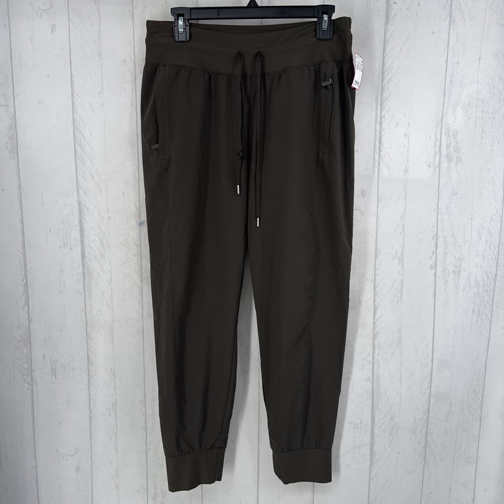 M pull-on joggers