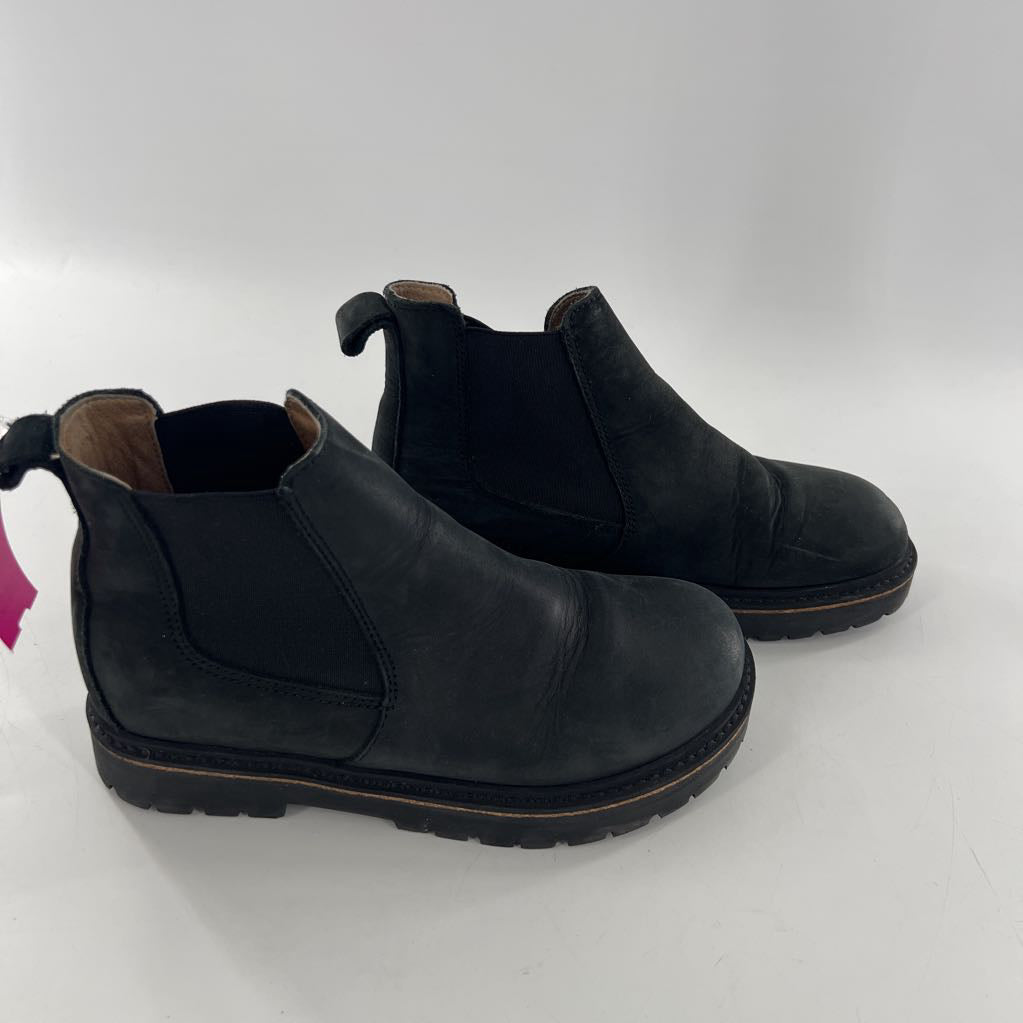 5/5.5 chelsea ankle boot