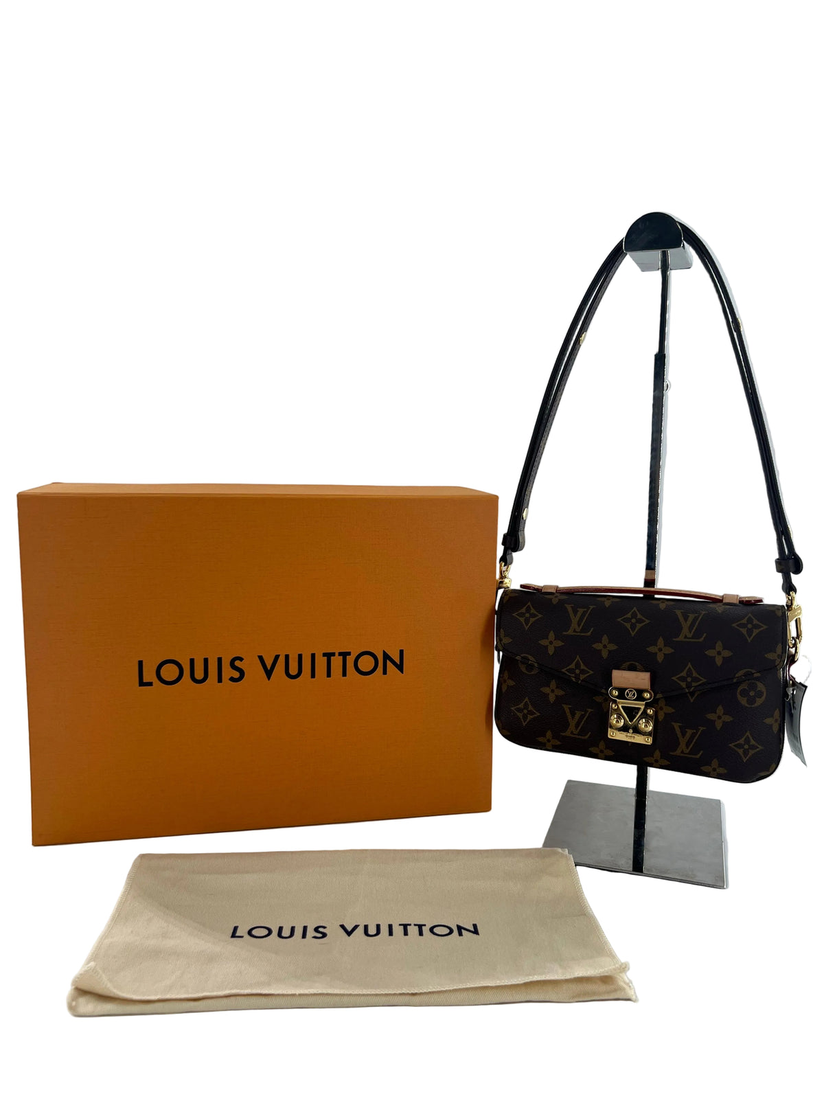 Pochette Metis East-West monogram w/ box