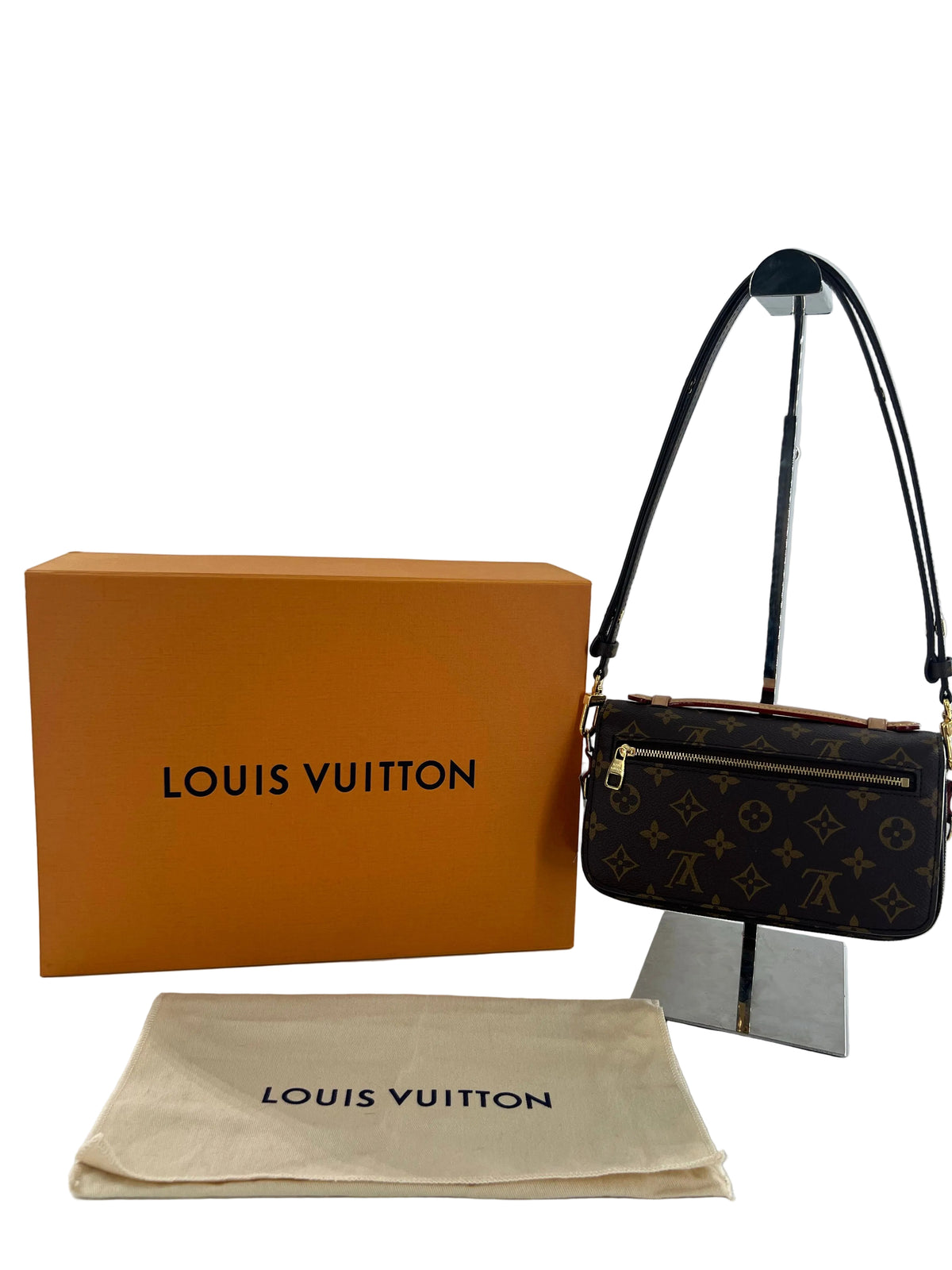 Pochette Metis East-West monogram w/ box