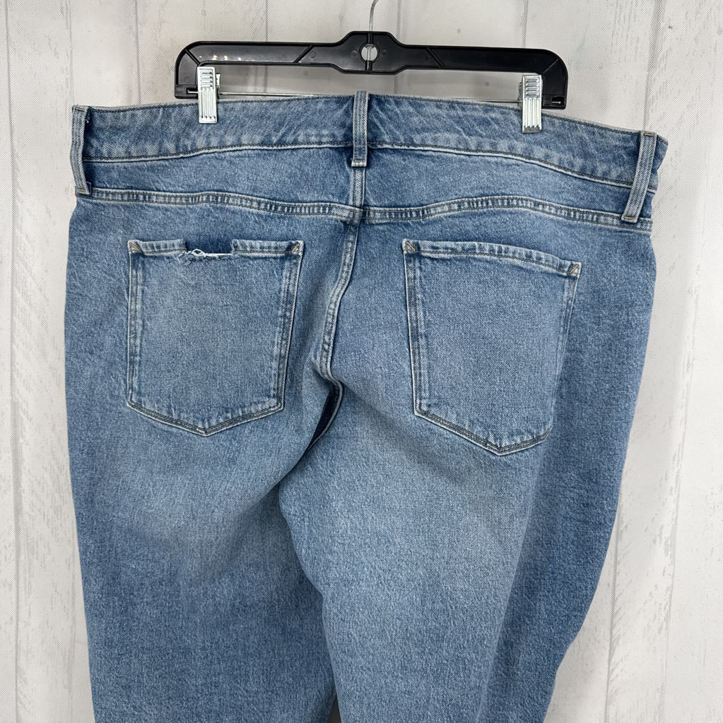 R59 18w mid-rise boyfriend jean
