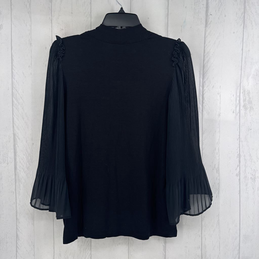 S pleated v-neck 3/4 slv top