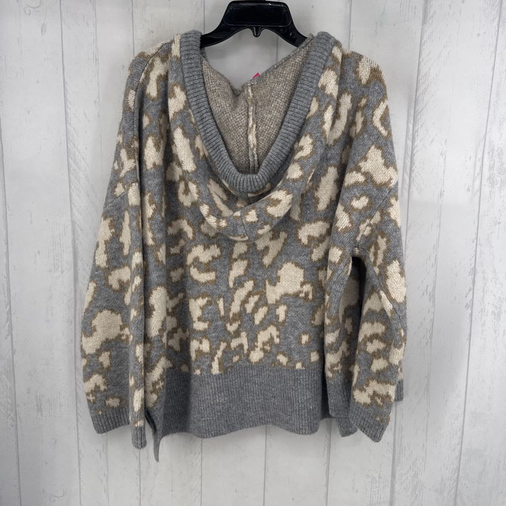 M animal print hooded sweater