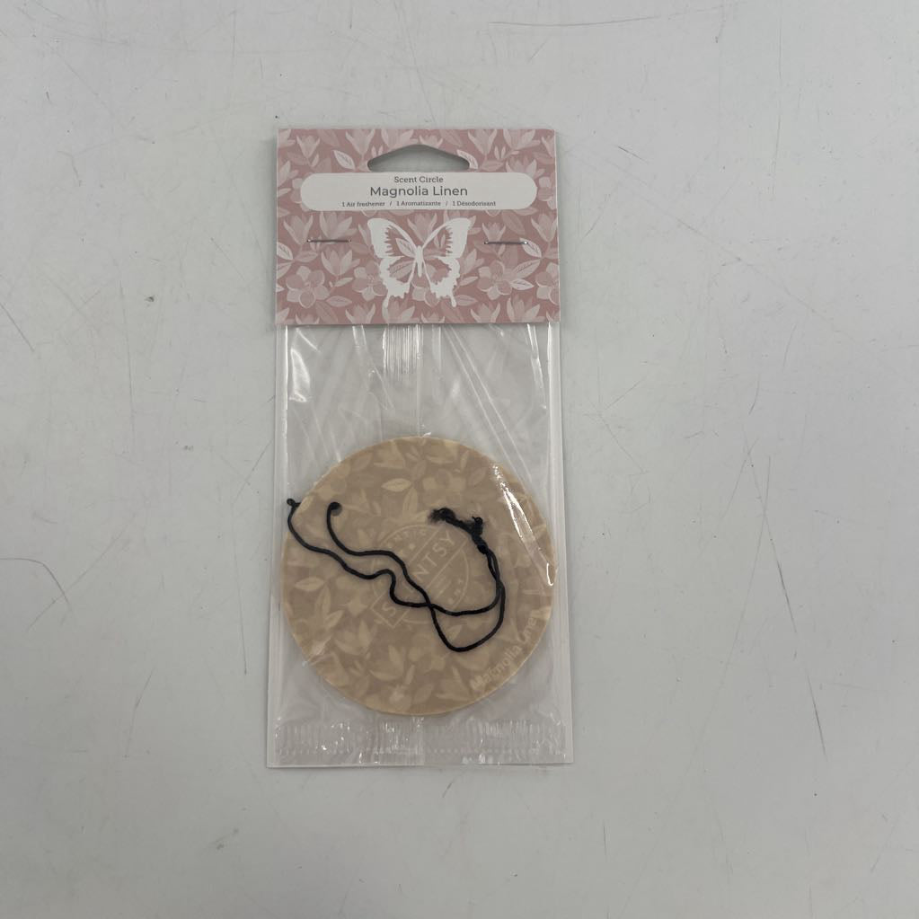 scentsy car air freshener -magnolia linen