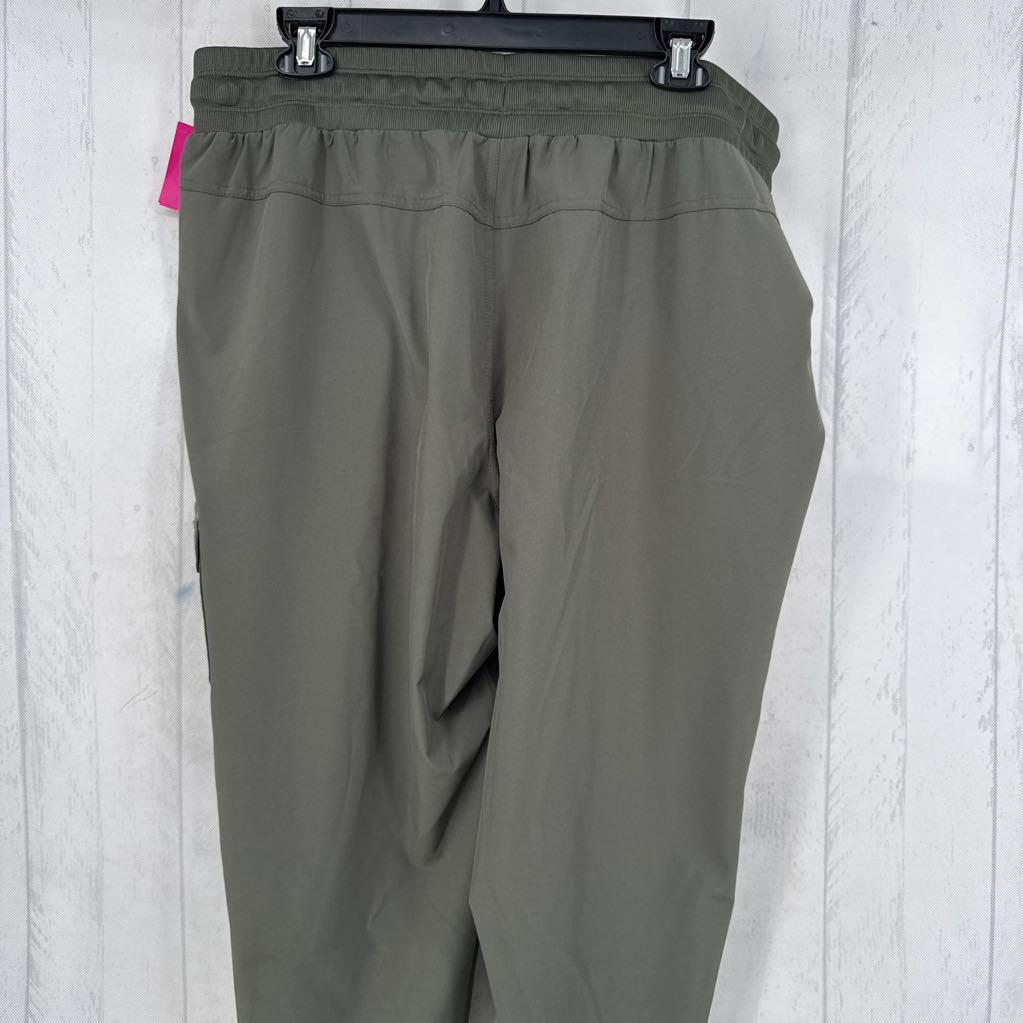 L pull-on crop joggers