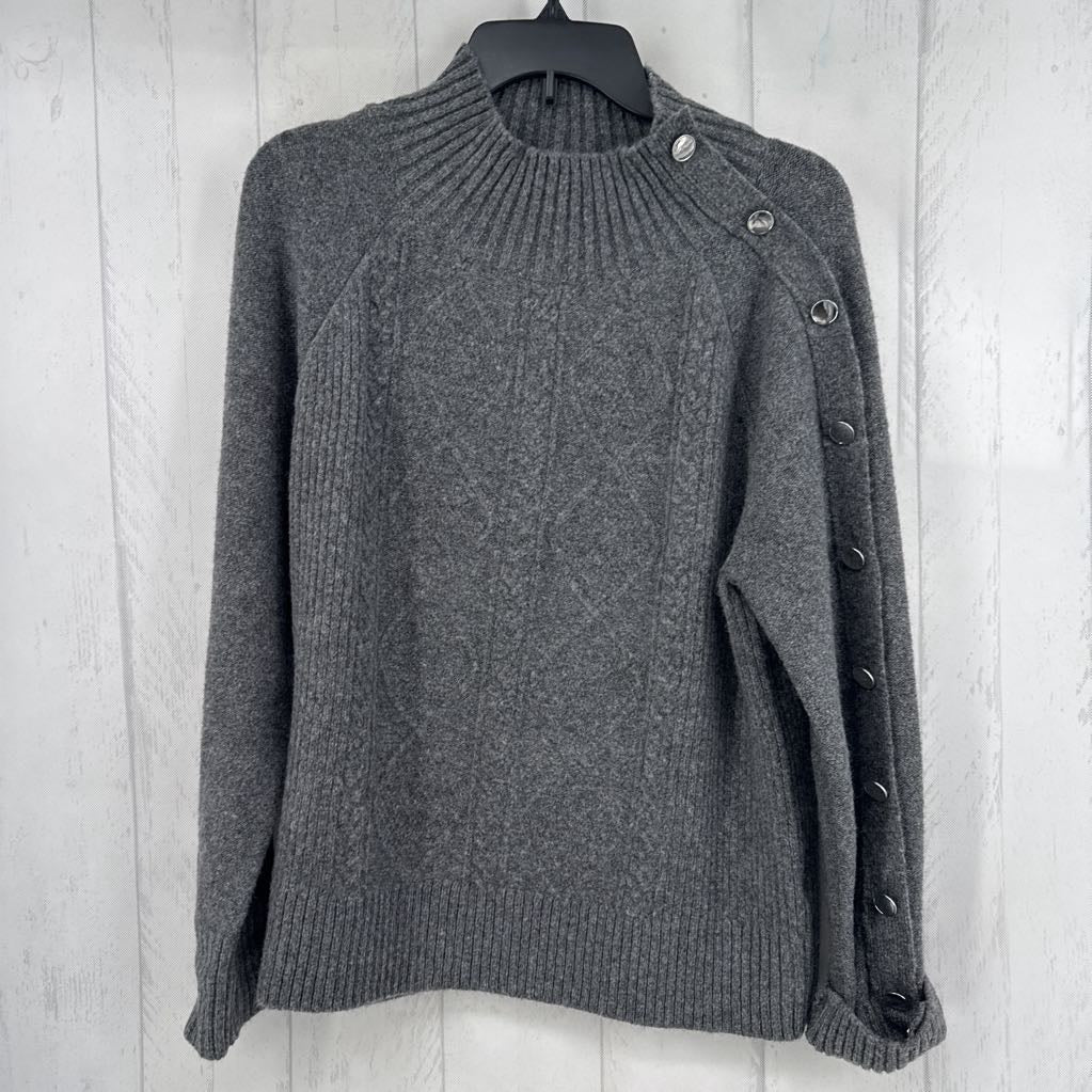 R99 L mock neck sweater