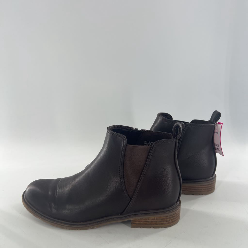 6 ankle zip bootie