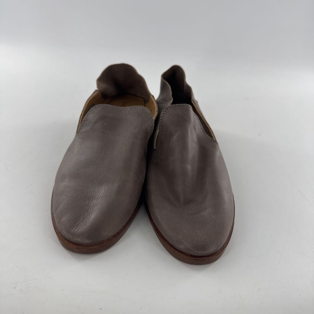 8 leather slip-on flats