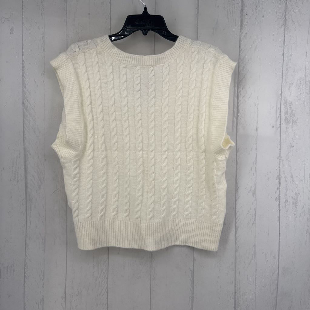 S cable knit sweater vest