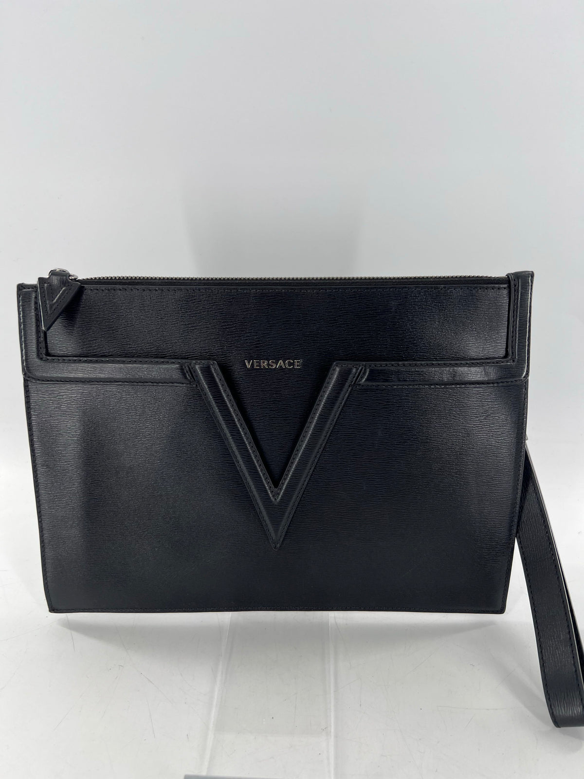 V Pouch clutch