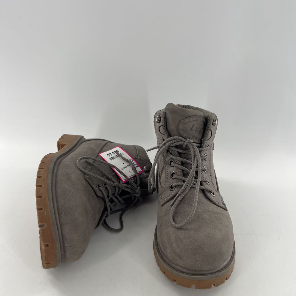 7.5 hiking boots