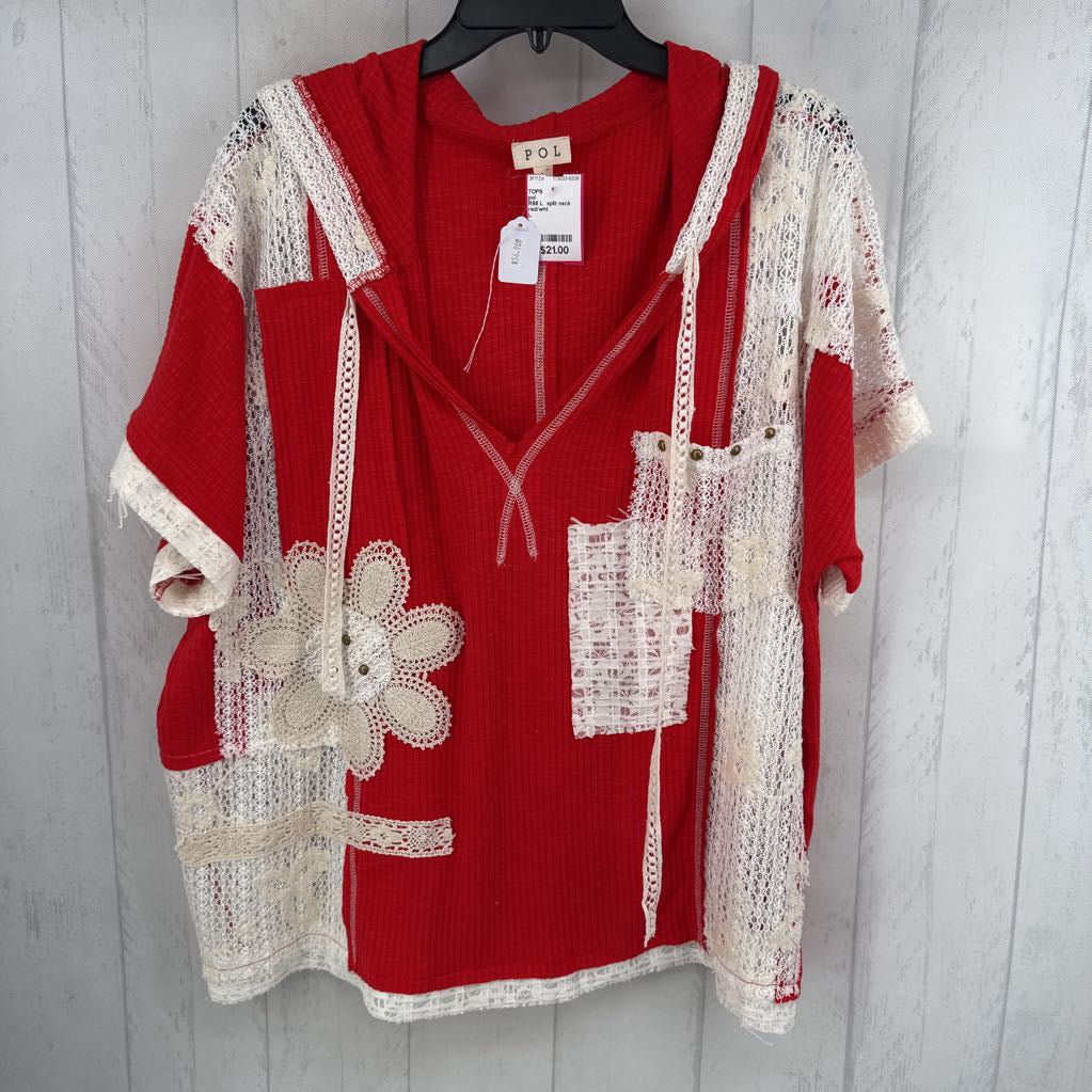 R56 L split neck mixed media hooded s/s top