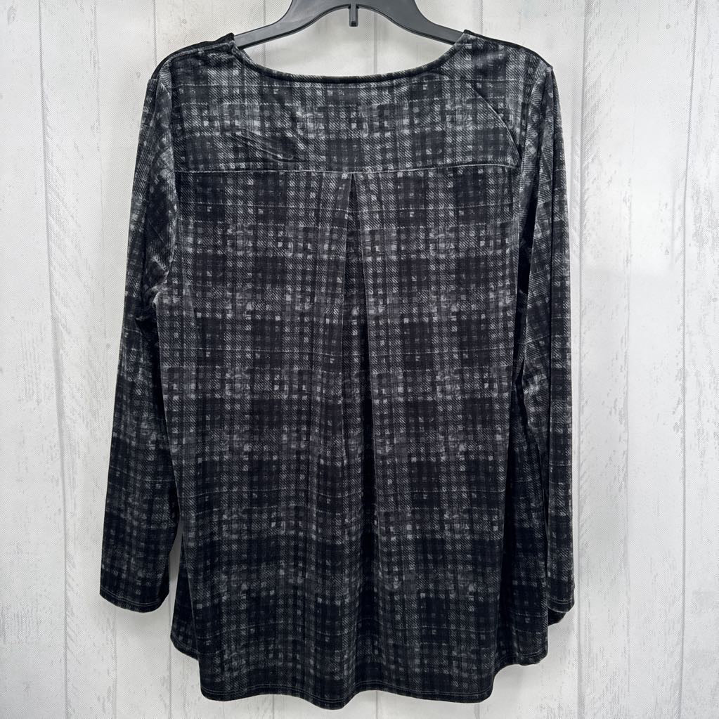 XLp velvet checkered l/s hi-lo top