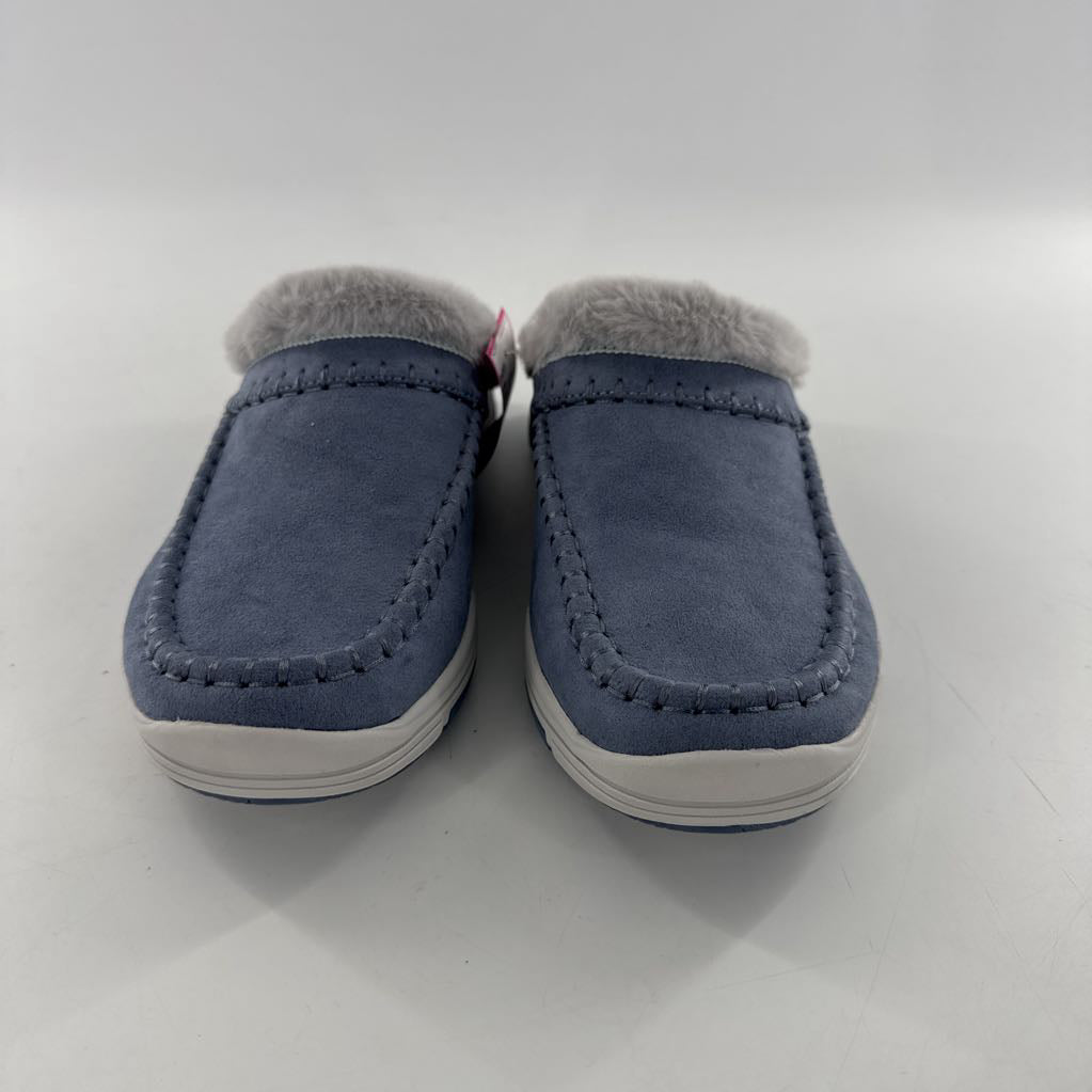 8 faux fur lined clogs