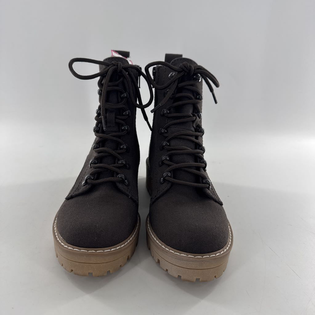 7.5 lug sole combat boot