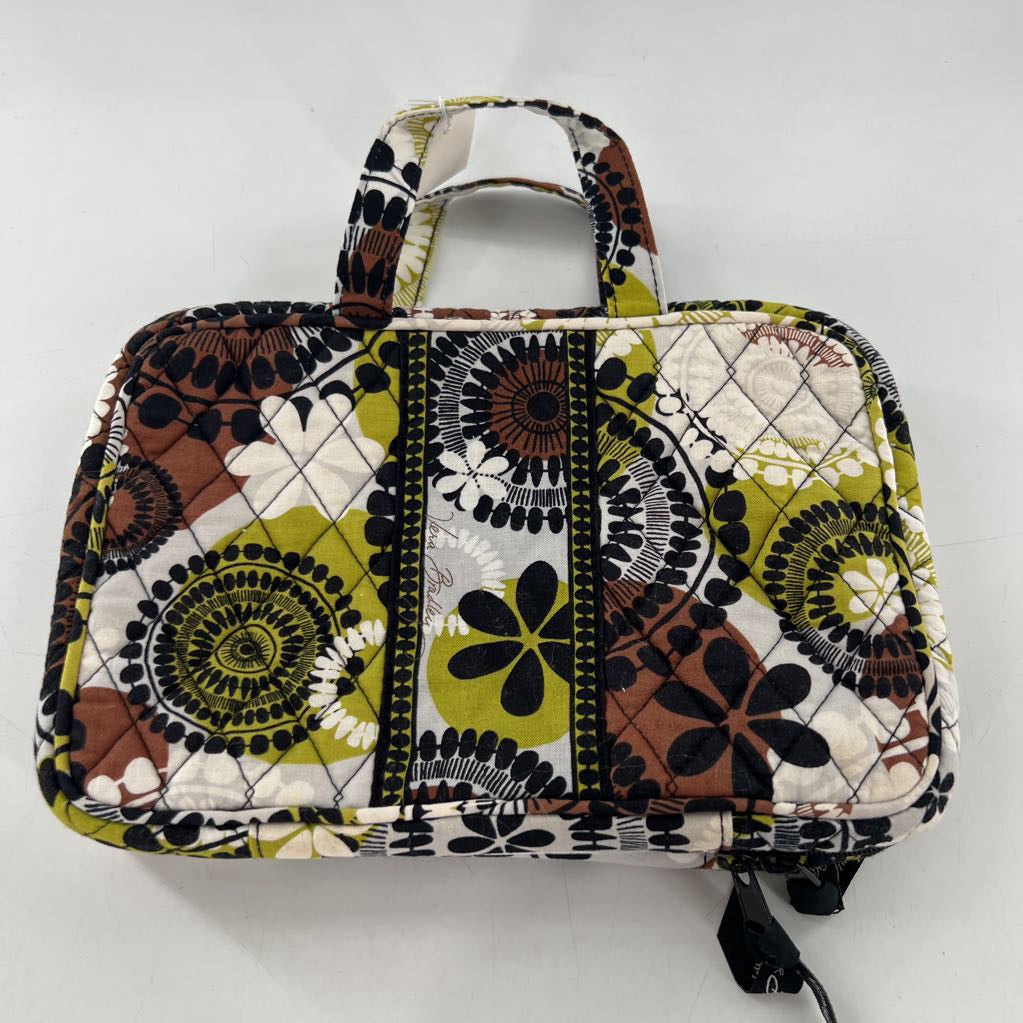 quilted floral/medallion print handing cosmetic organizer