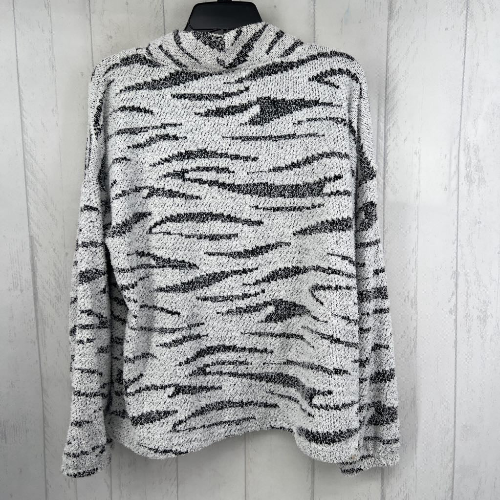 XL textured striped mockneck l/s top