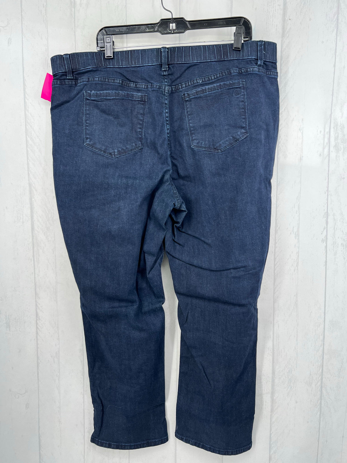 20wp straigh tleg jean