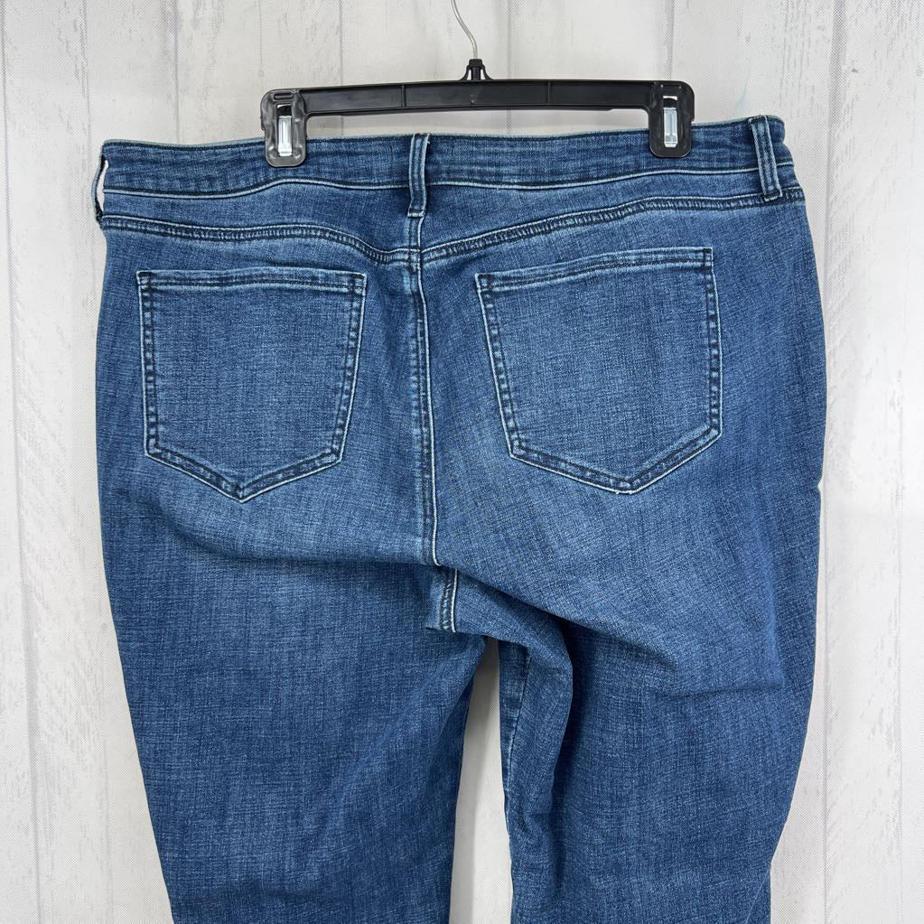 16w straigh leg jean