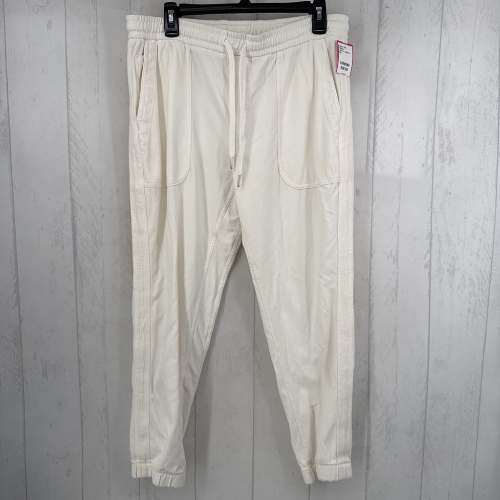 L pull-on joggers