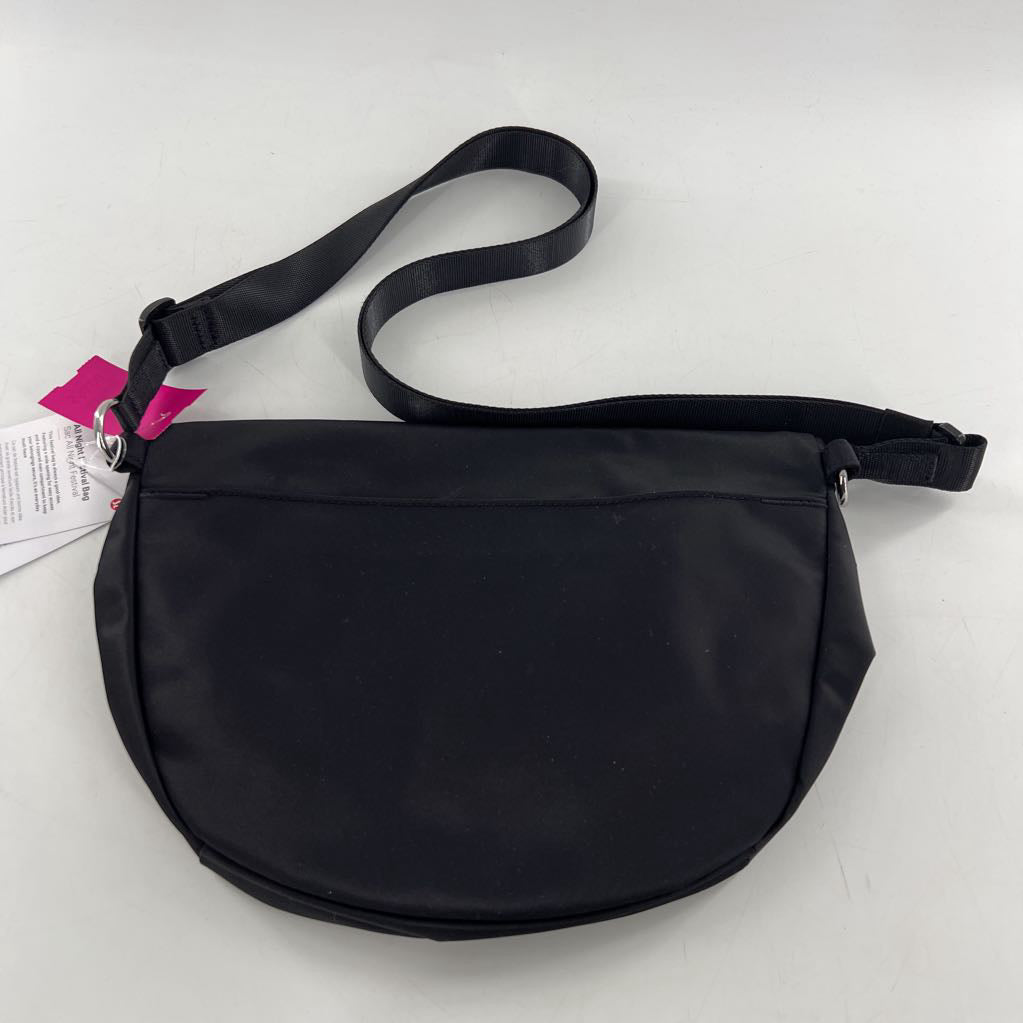 nylon water repellent zipper main compartment crossbody