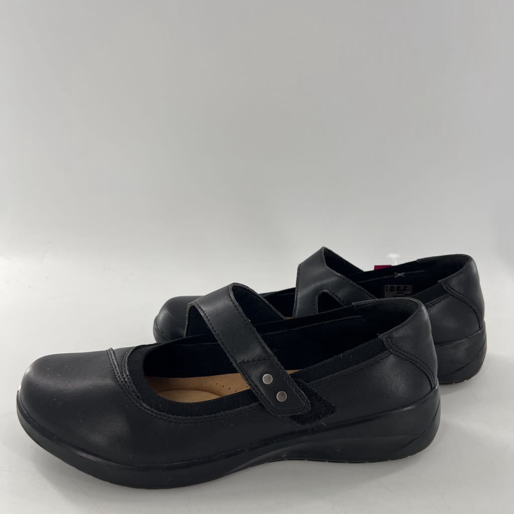 9 leather mary-janes