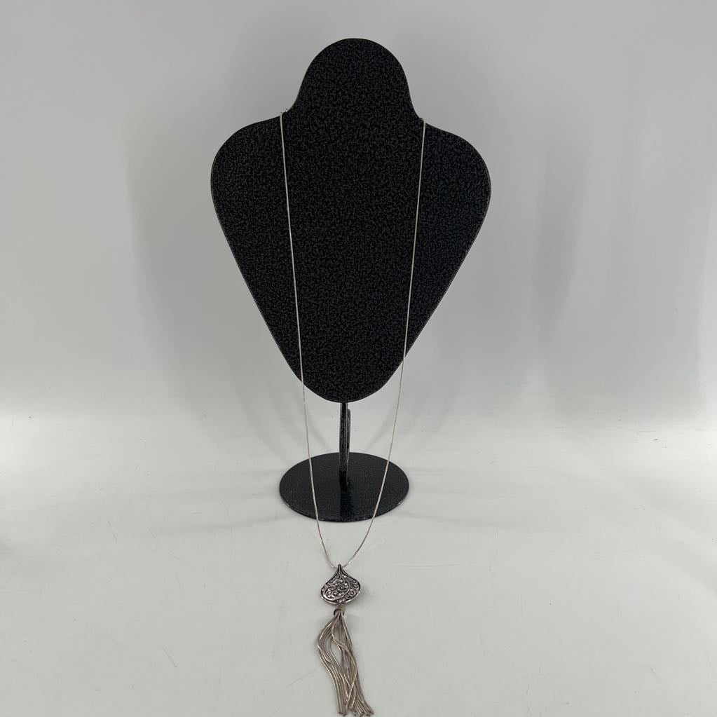 22" silver teardrop medallion pendant necklace