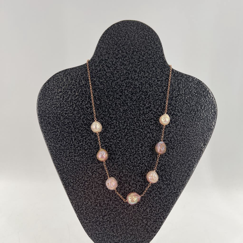 rose gold freshwater pearl necklace
