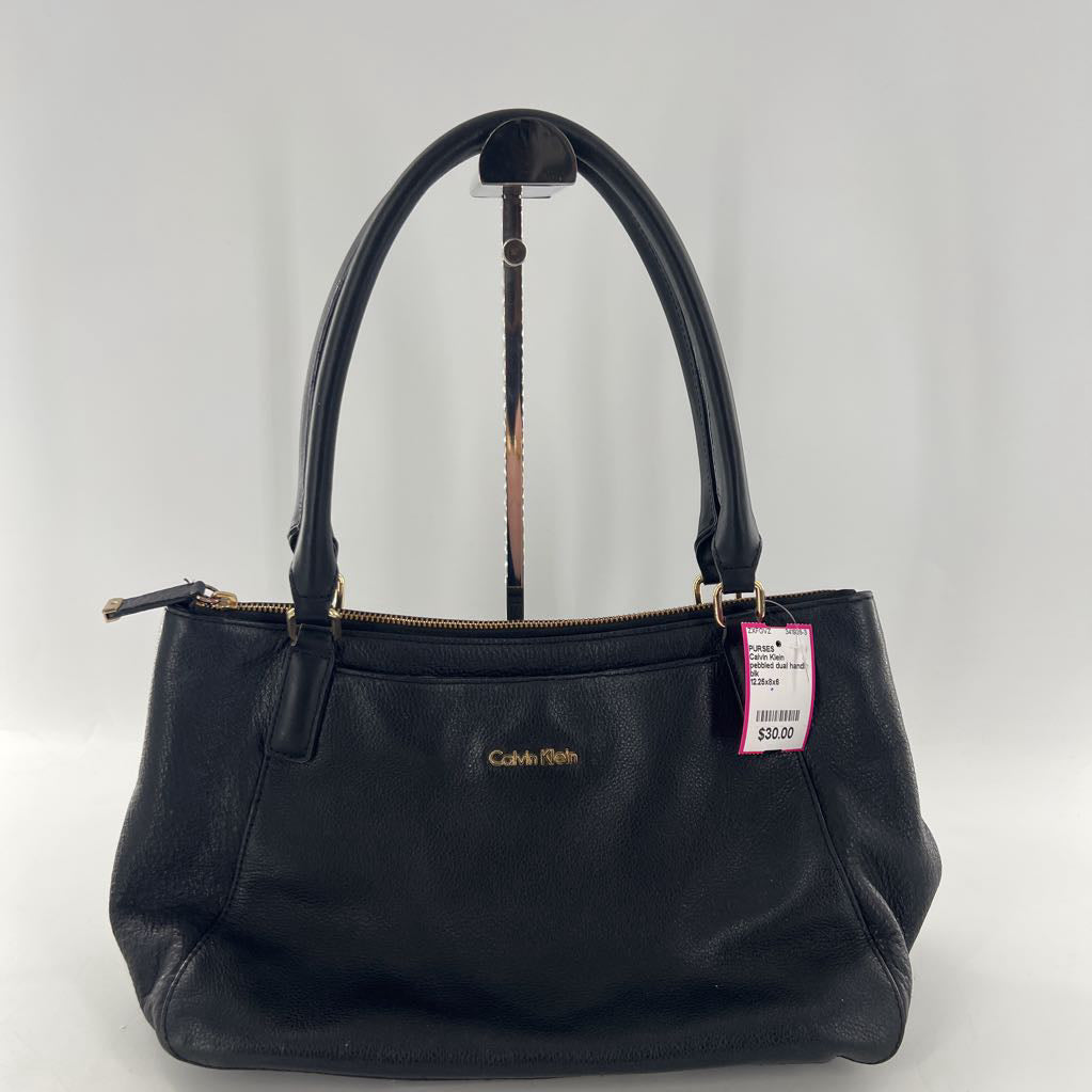 pebbled dual handle shoulder bag w/ slip pockets