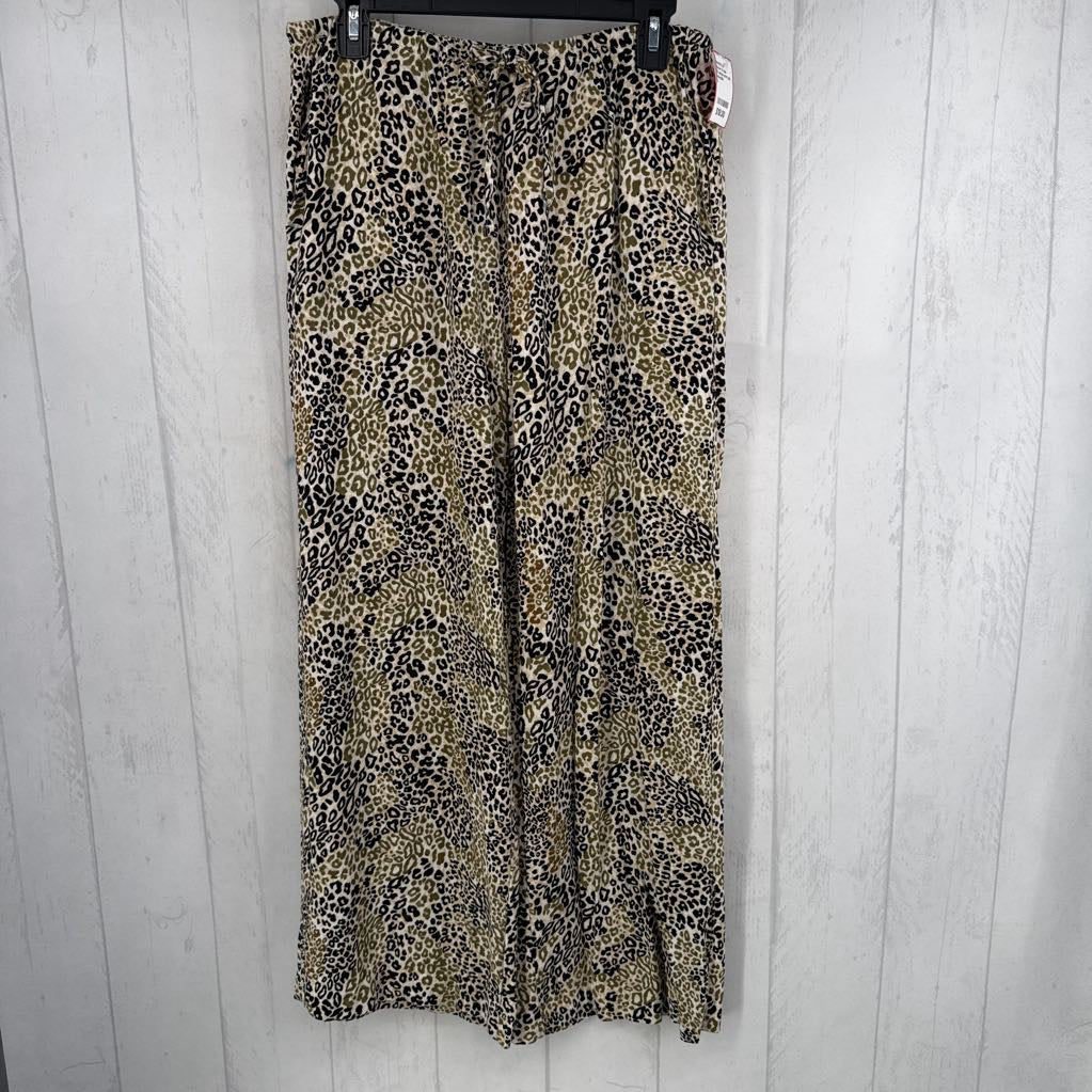 S animal print pull-on pant