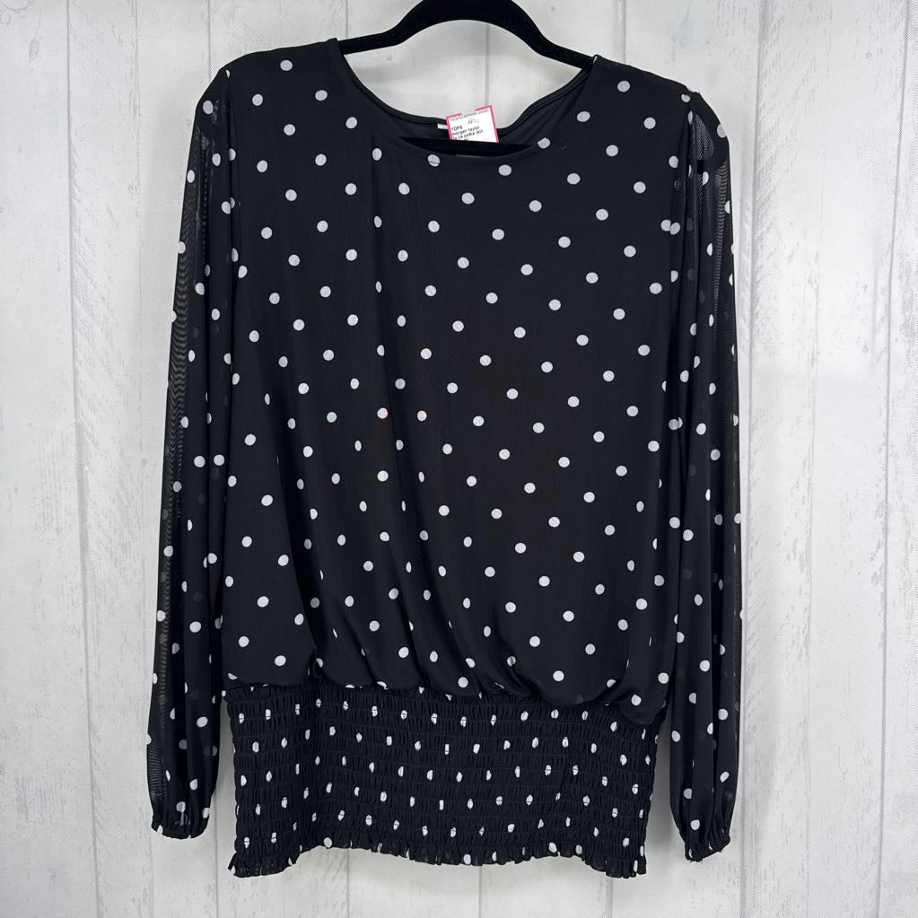 1x l/s polka dot smocked top