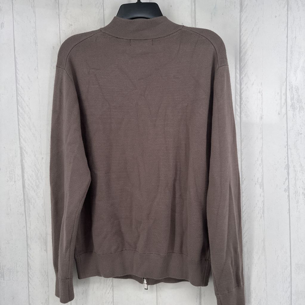 M zip-up sweater