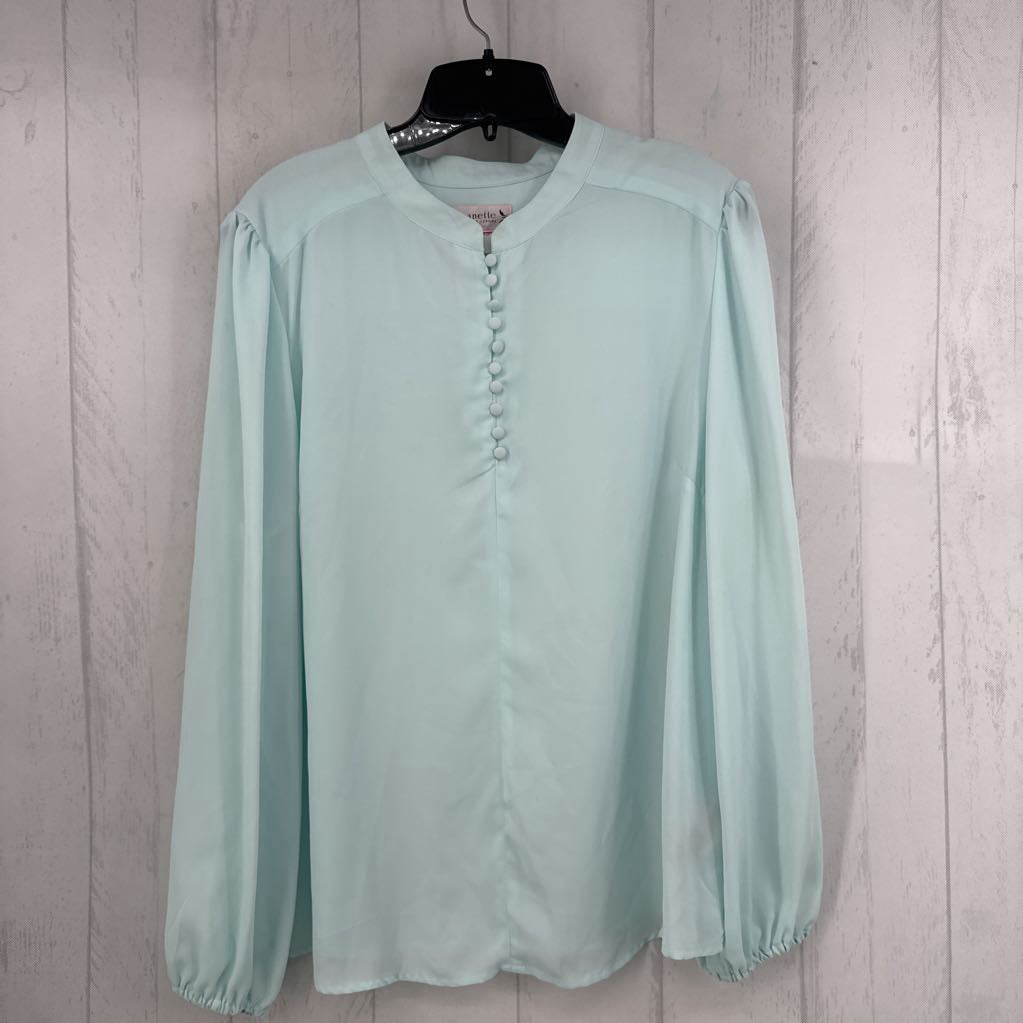 XL quarter button down l/s top