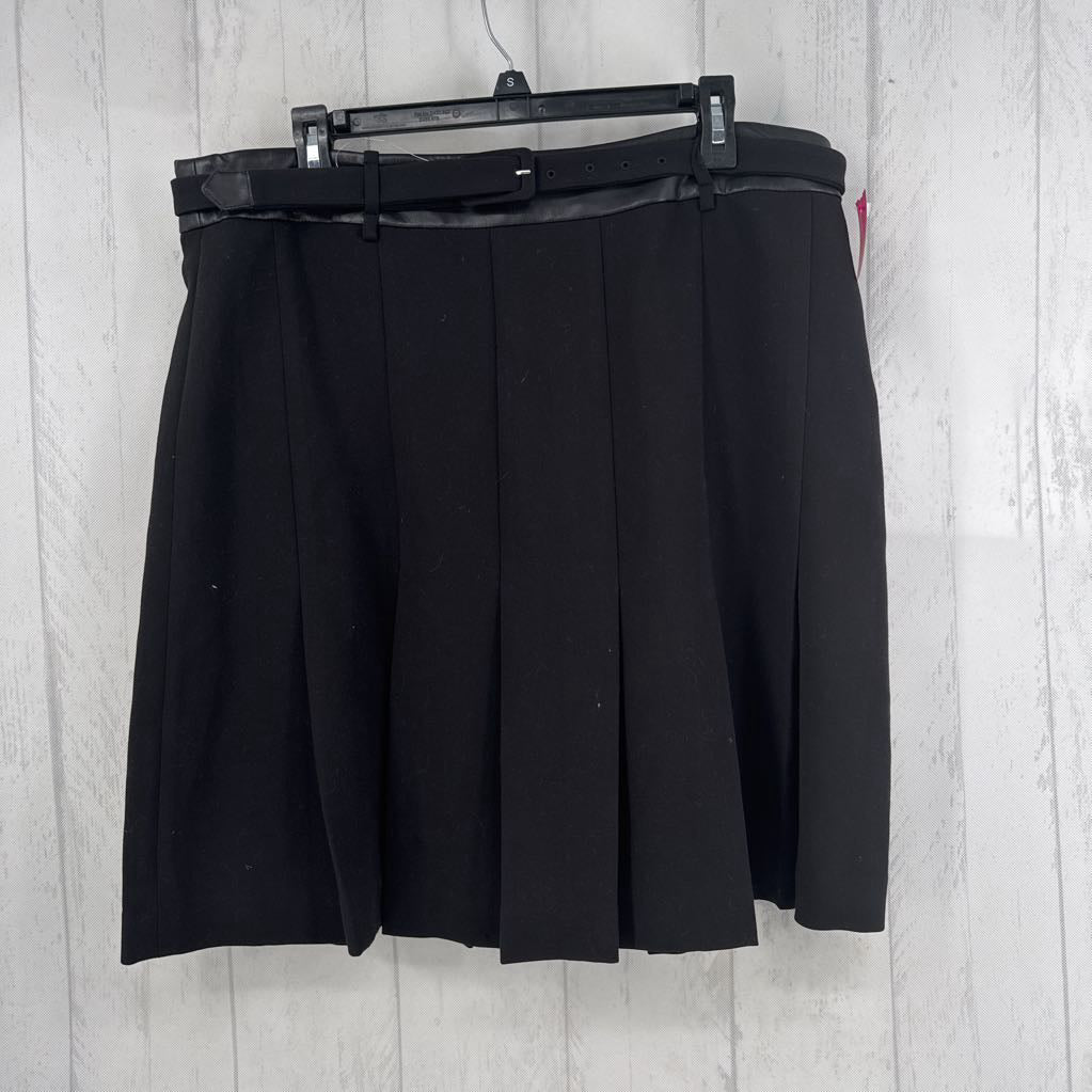 14 belted pleated skirt