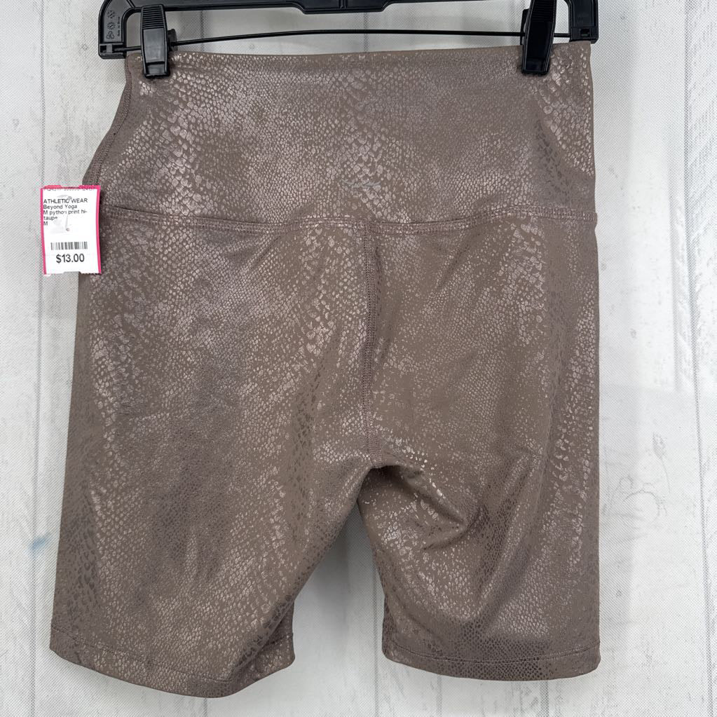 M python print hi-rise shorts