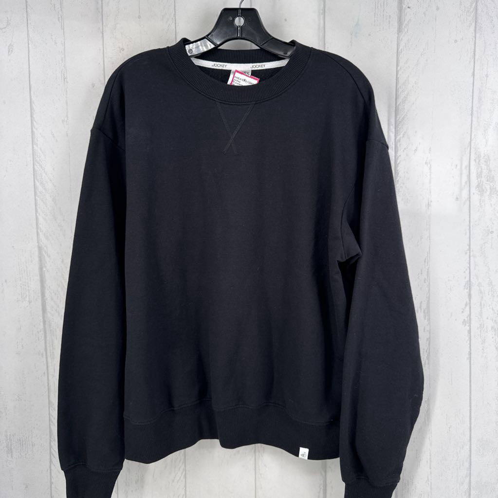 M crewneck sweatshirt