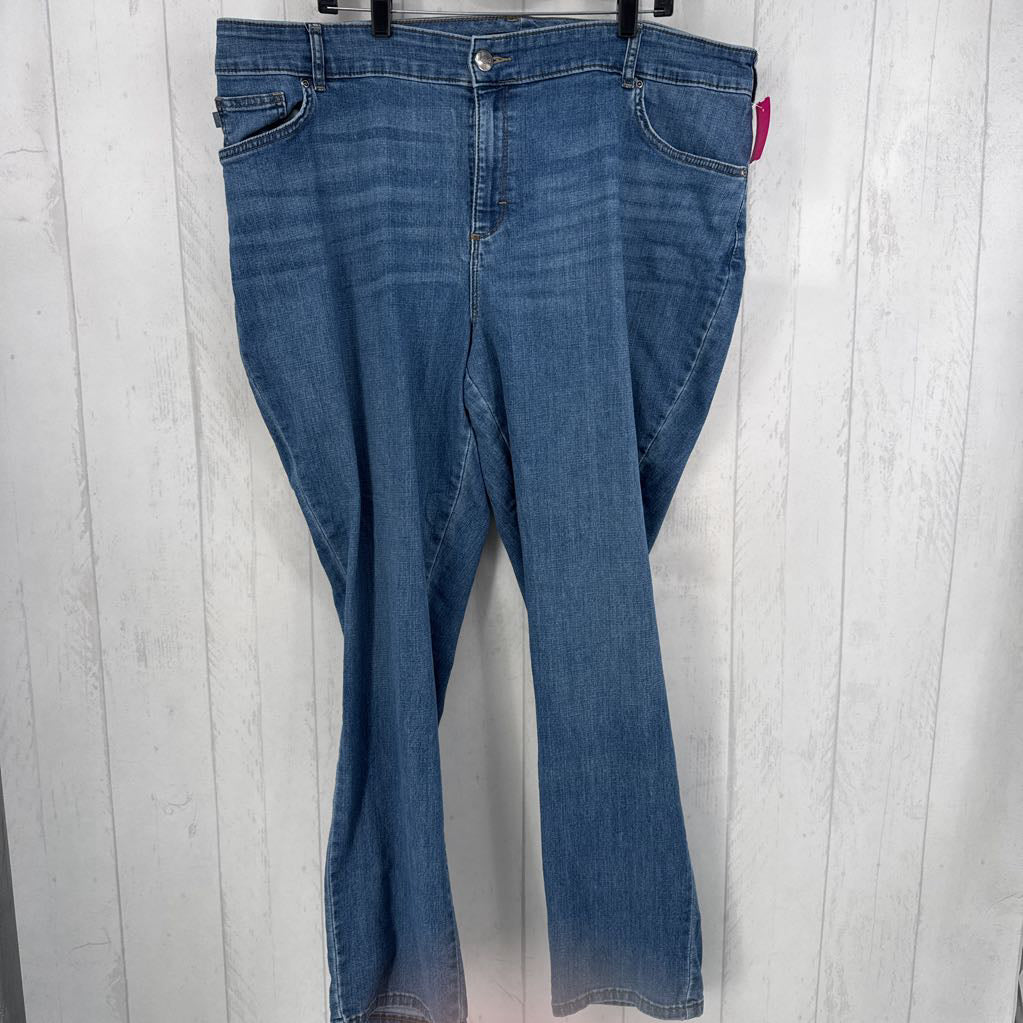 22L mid-rise straight leg jean