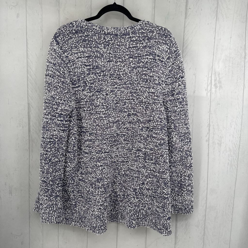 2X boucle sweater