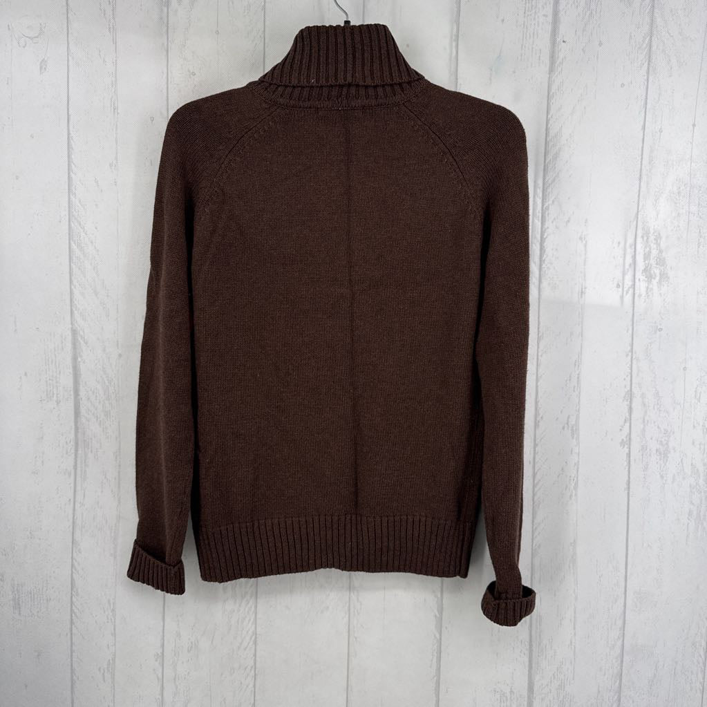 R48 M t-neck sweater