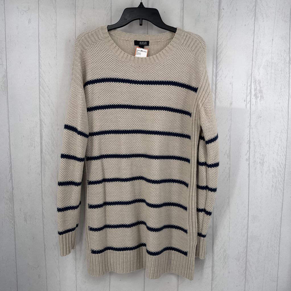 M striped crewneck sweater