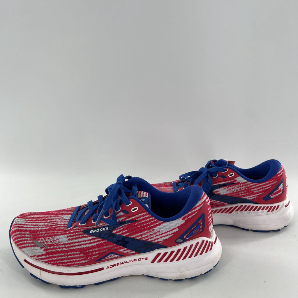 8.5 lace-up sneaker