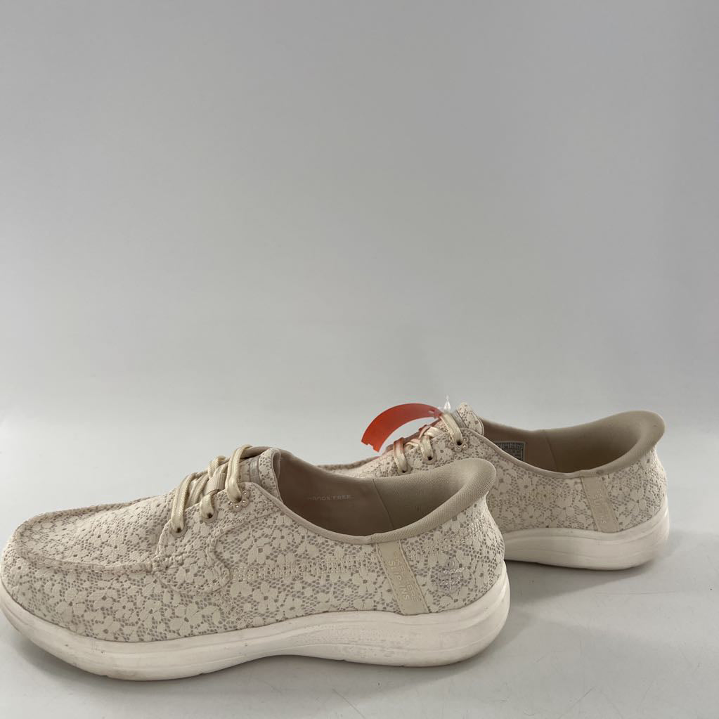 8 floral lace slip-ons