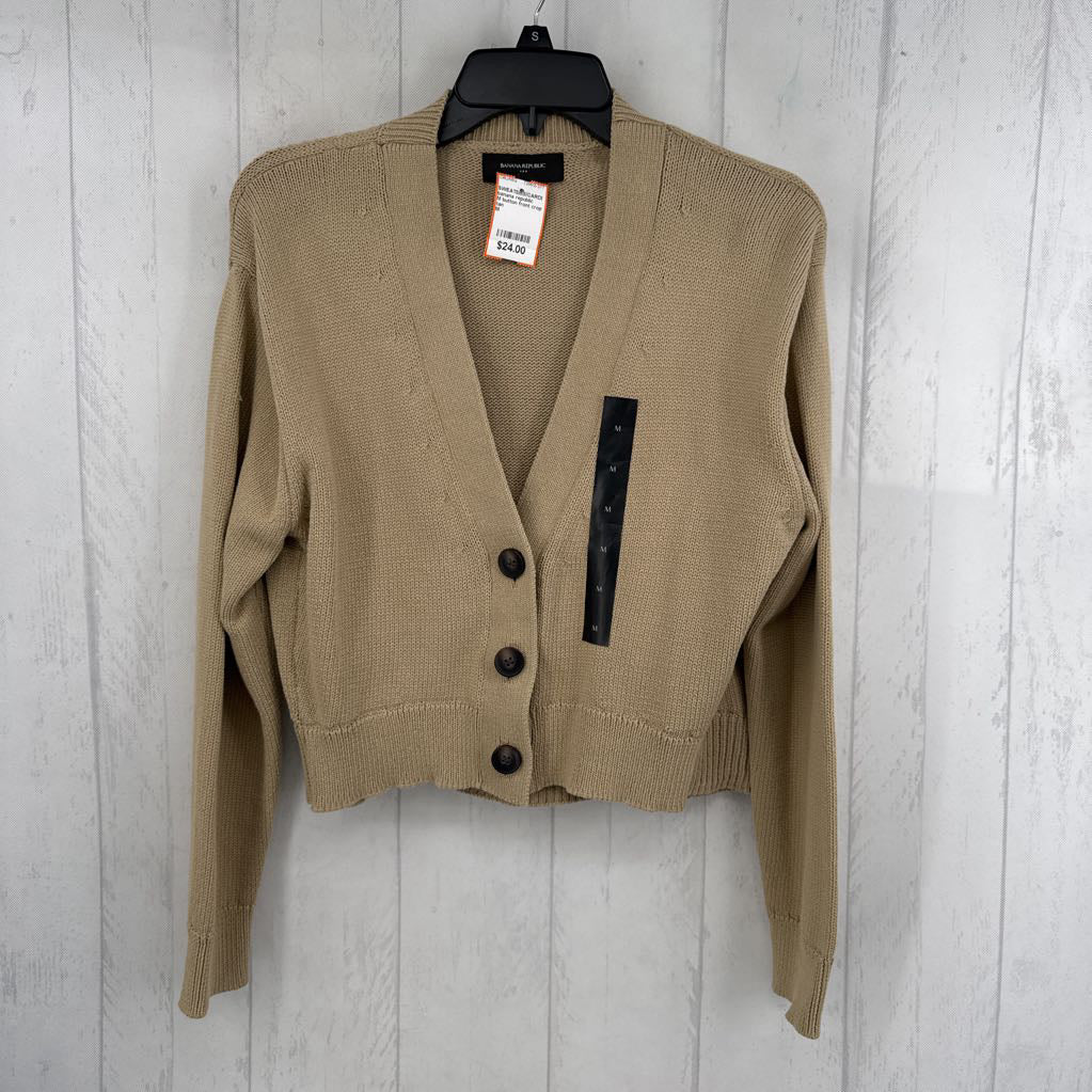 M button front crop cardi