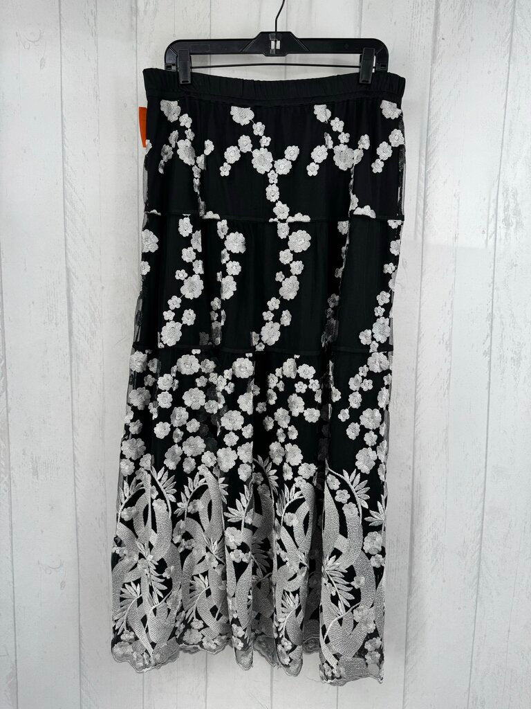 M flo jacquard skirt